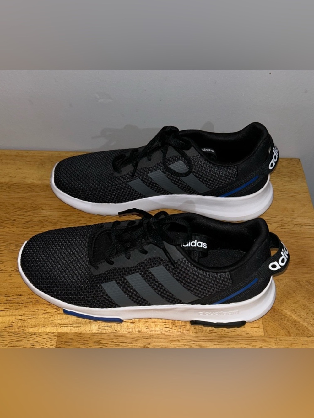 adidas Racer TR 2.0 Black Kids Sneakers with White Soles - Like New